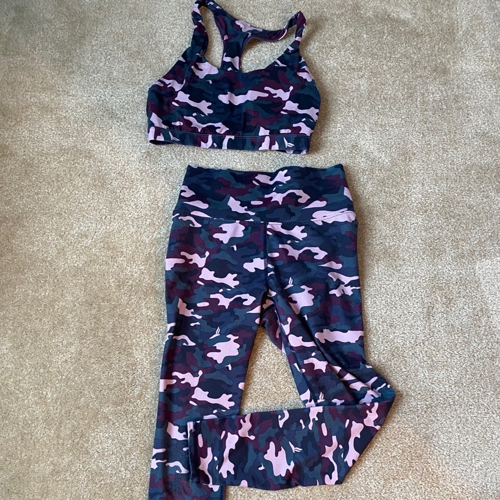 Fabletcis Leggings & Bra set